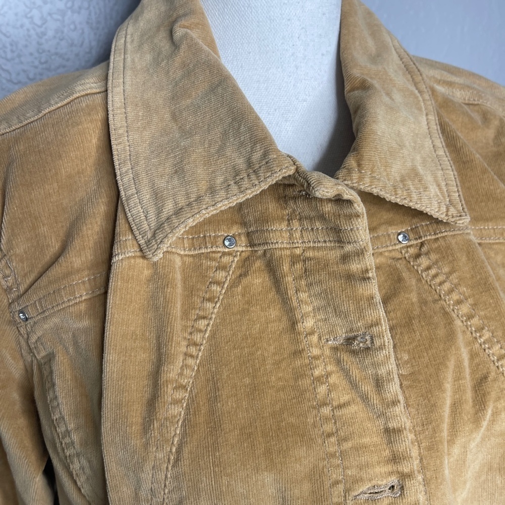 Light Tan Jacket - image 5